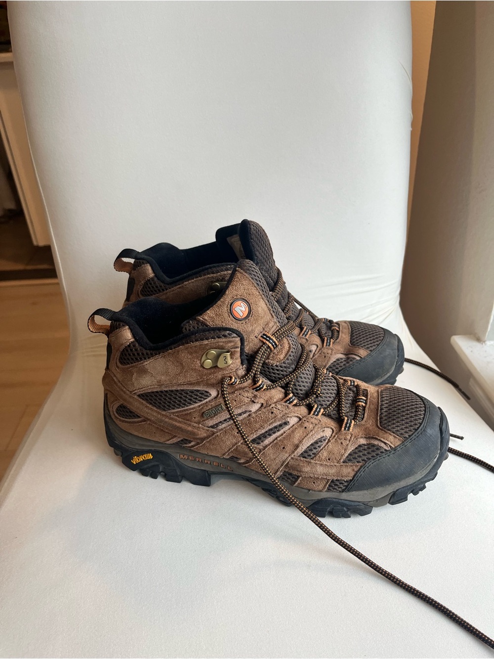 Men's Brown Hiking Boots - Waterproof Trail Shoes